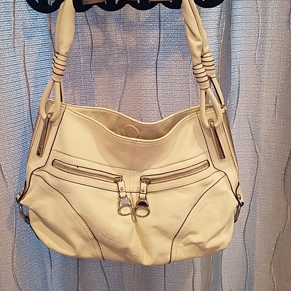 B Makowsky white Shoulder Hobo bag